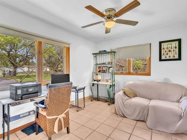 5310 SW 109th Avenue, Davie, FL 33328