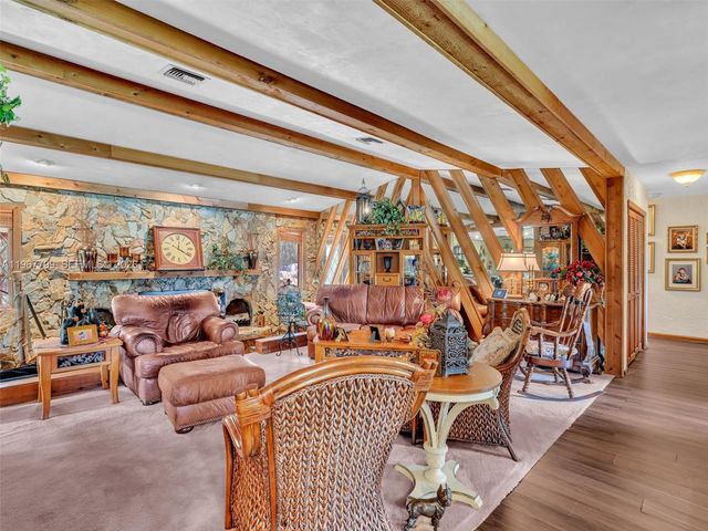5310 SW 109th Avenue, Davie, FL 33328