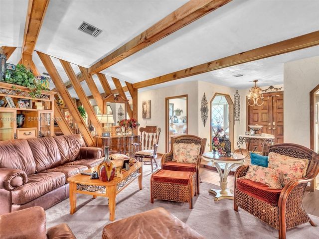 5310 SW 109th Avenue, Davie, FL 33328