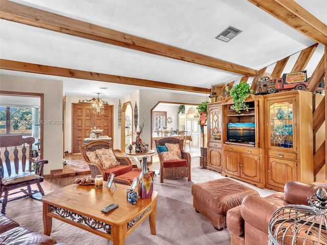 5310 SW 109th Avenue, Davie, FL 33328