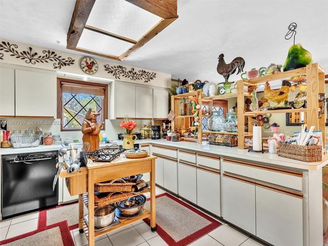 5310 SW 109th Avenue, Davie, FL 33328