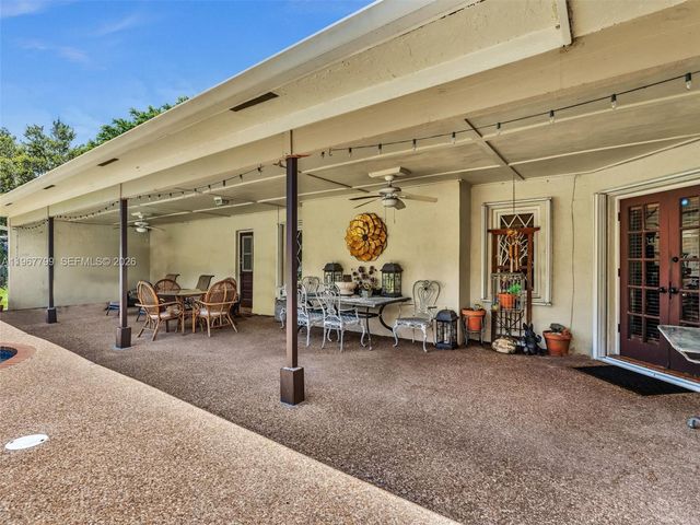 5310 SW 109th Avenue, Davie, FL 33328