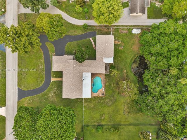 5310 SW 109th Avenue, Davie, FL 33328