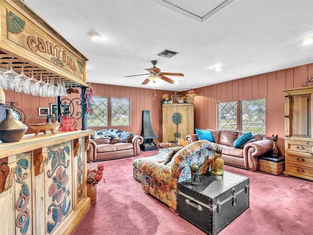 5310 SW 109th Avenue, Davie, FL 33328