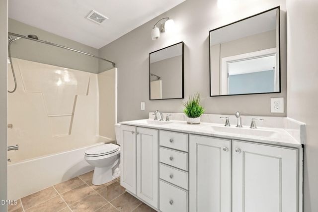 240 Jay Street, Chapel Hill, NC 27516