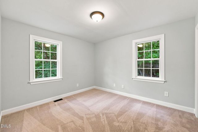 240 Jay Street, Chapel Hill, NC 27516