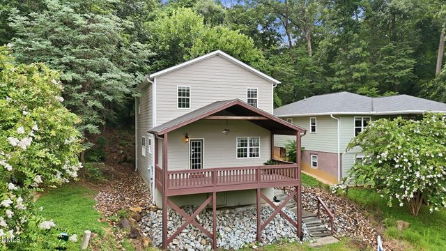 240 Jay Street, Chapel Hill, NC 27516