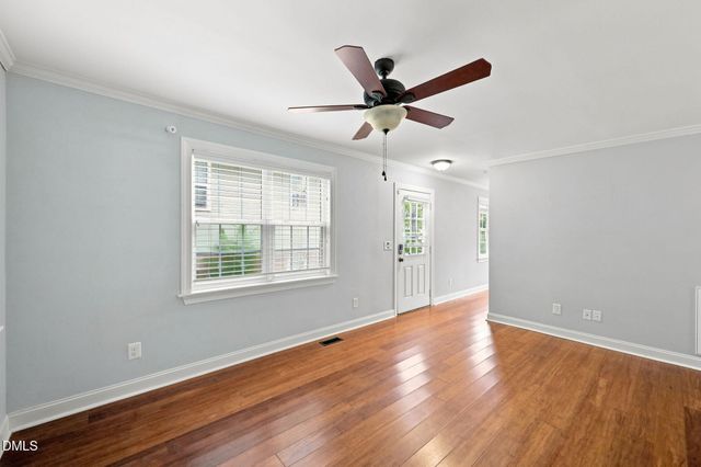 240 Jay Street, Chapel Hill, NC 27516
