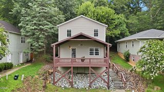 240 Jay Street, Chapel Hill, NC 27516