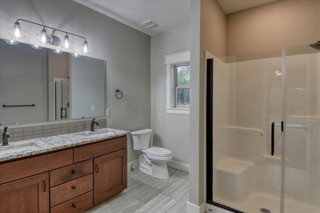 32103 N Perry Rd, Deer Park, WA 99006