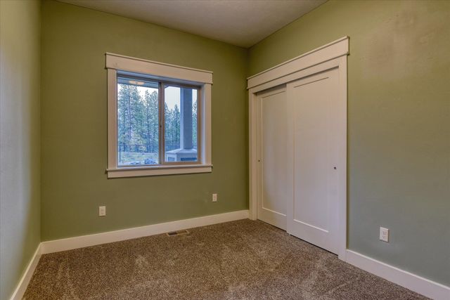 32103 N Perry Rd, Deer Park, WA 99006