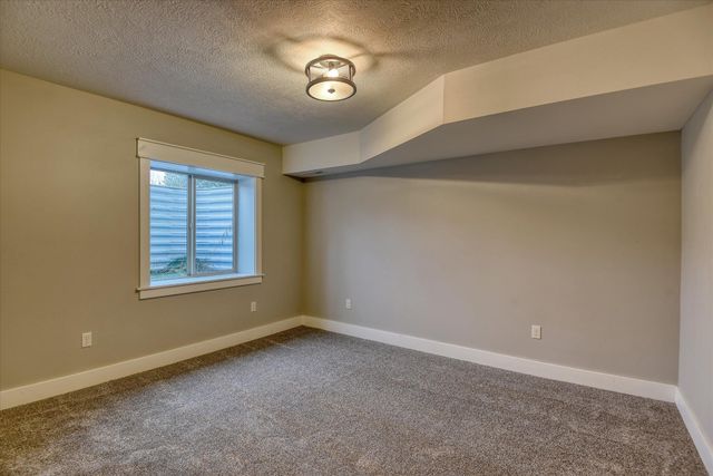 32103 N Perry Rd, Deer Park, WA 99006