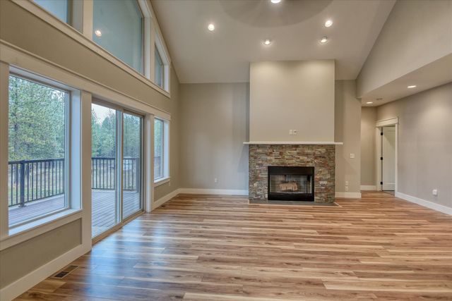 32103 N Perry Rd, Deer Park, WA 99006