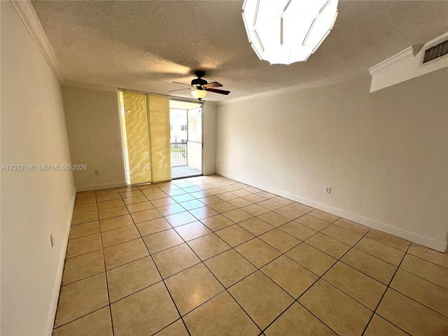 8373 Lake Dr 202, Doral, FL 33166