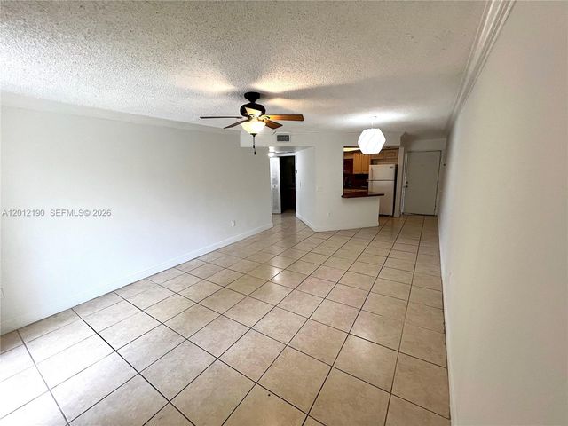 8373 Lake Dr 202, Doral, FL 33166