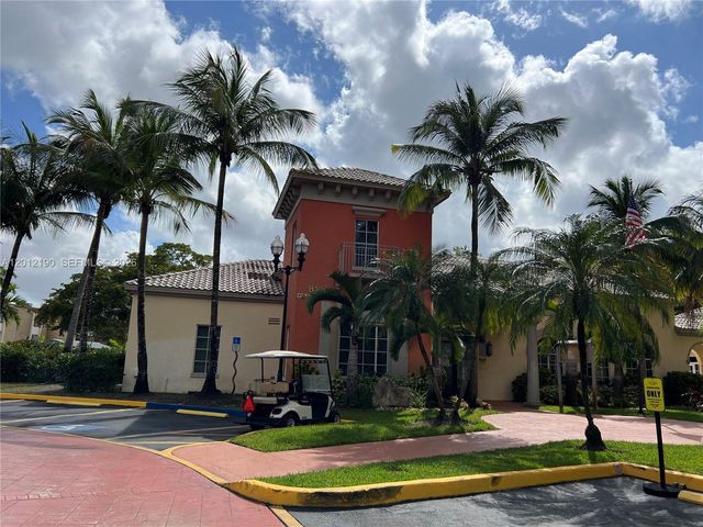 8373 Lake Dr 202, Doral, FL 33166