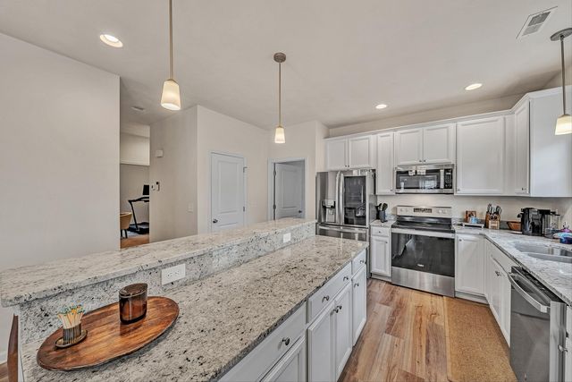2059 Heys LN, Vinton, VA 24179