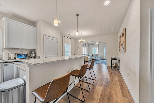 2059 Heys LN, Vinton, VA 24179