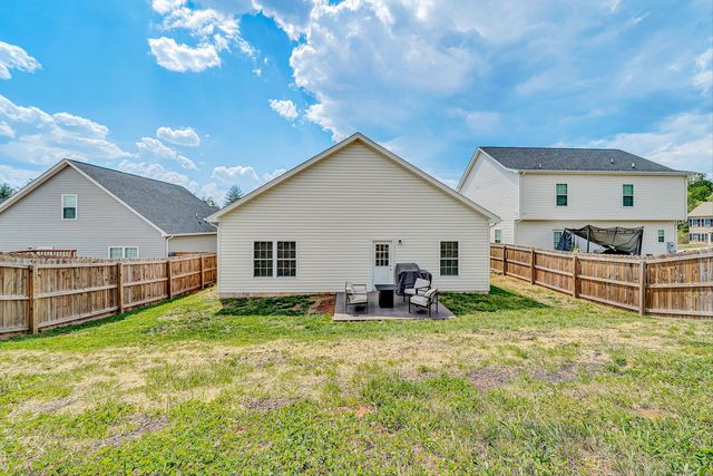 2059 Heys LN, Vinton, VA 24179