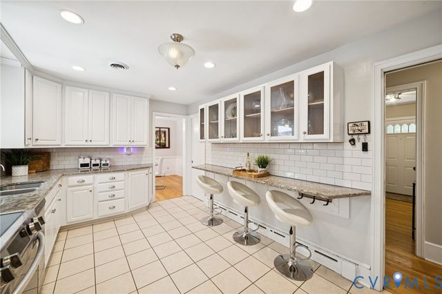 8611 Arran Rd, Richmond, VA 23235