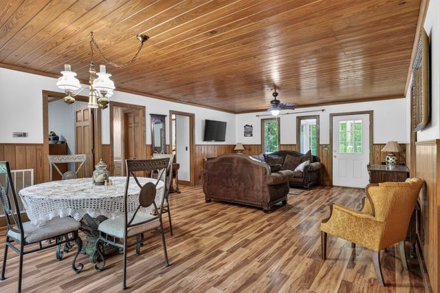 90 Owl Hollow Ln, Winchester, TN 37398