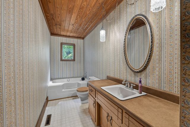 90 Owl Hollow Ln, Winchester, TN 37398