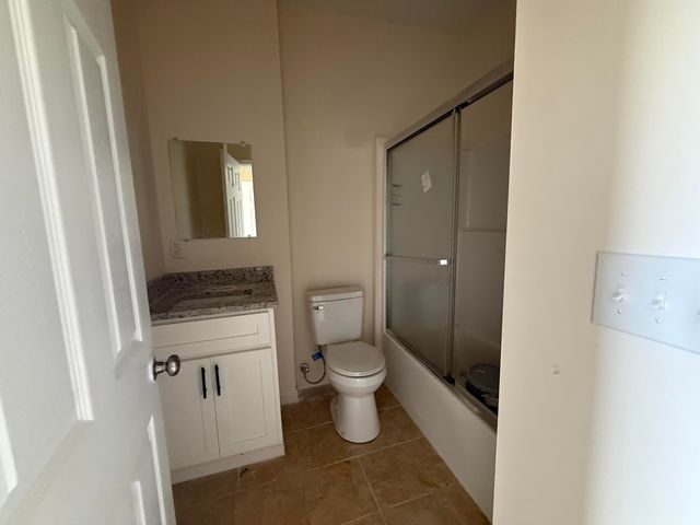 1615 White Road, Somerset, KY 42503