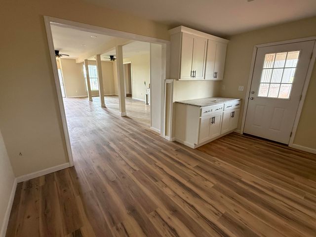 1615 White Road, Somerset, KY 42503