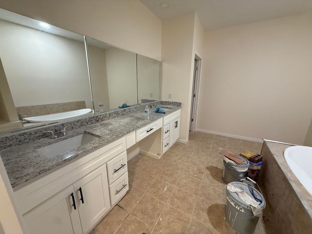 1615 White Road, Somerset, KY 42503