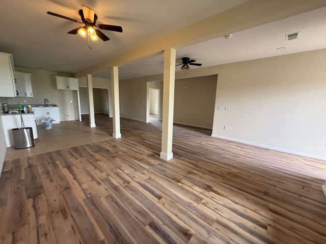 1615 White Road, Somerset, KY 42503
