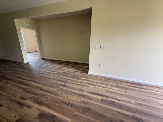 1615 White Road, Somerset, KY 42503