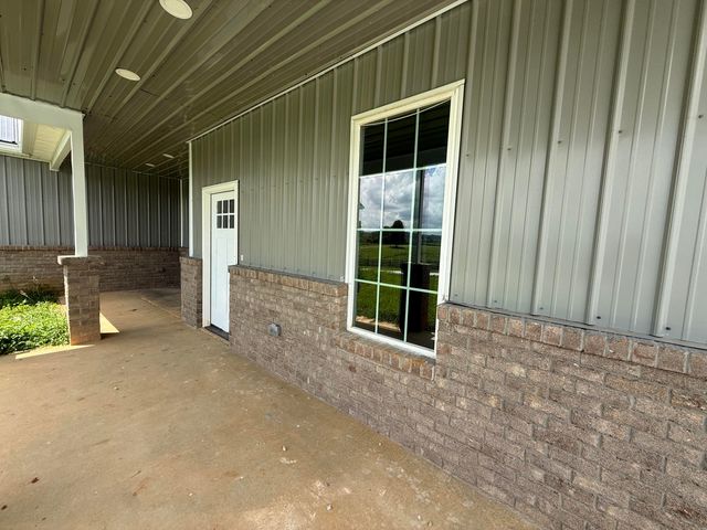 1615 White Road, Somerset, KY 42503
