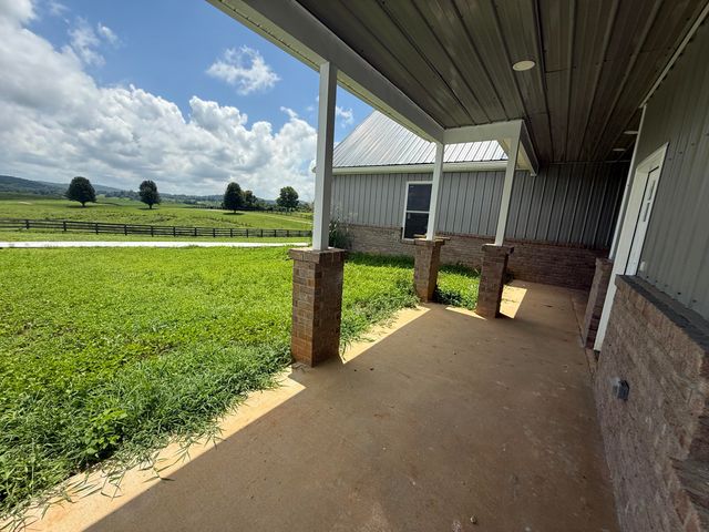 1615 White Road, Somerset, KY 42503