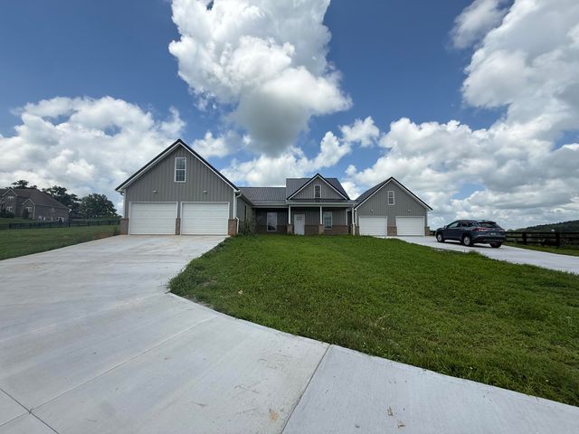 1615 White Road, Somerset, KY 42503