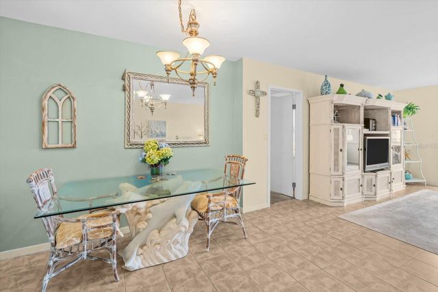 5108 BRITTANY DRIVE S 607, St Petersburg, FL 33715