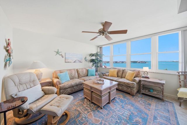 5108 BRITTANY DRIVE S 607, St Petersburg, FL 33715
