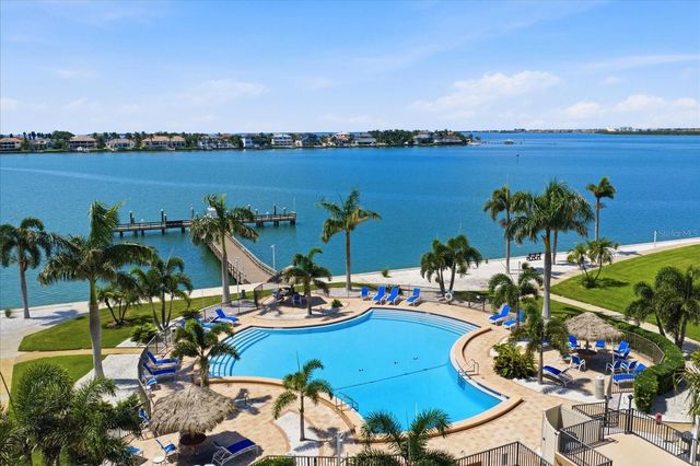 5108 BRITTANY DRIVE S 607, St Petersburg, FL 33715