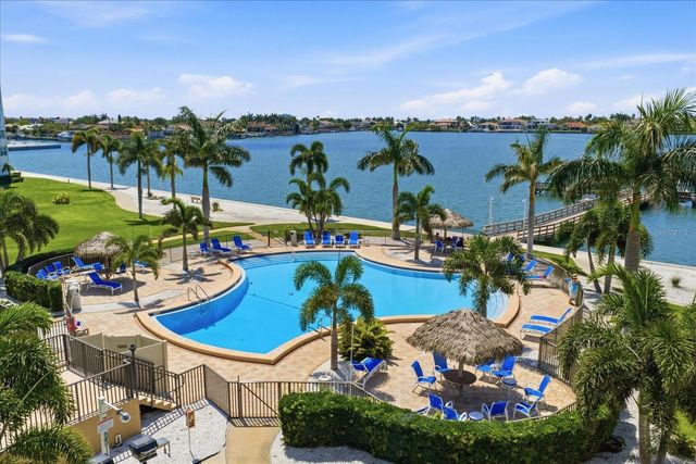 5108 BRITTANY DRIVE S 607, St Petersburg, FL 33715