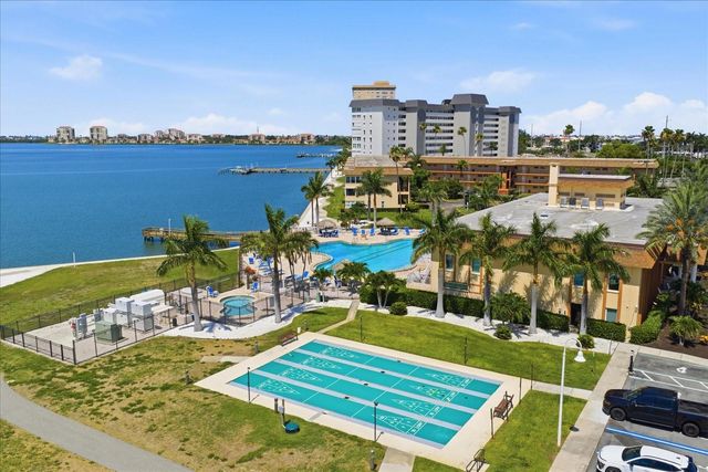 5108 BRITTANY DRIVE S 607, St Petersburg, FL 33715