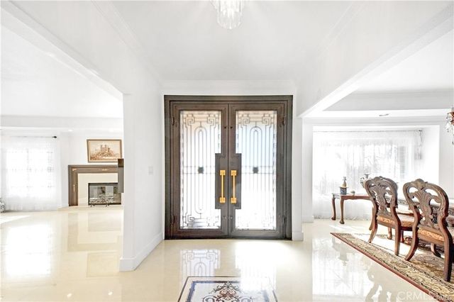 22329 Plummer St, Chatsworth, CA 91311