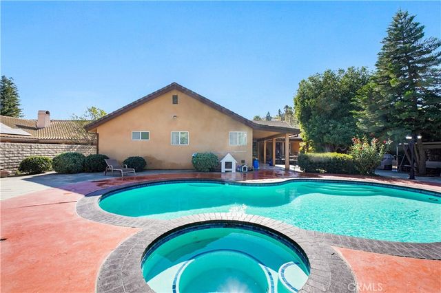 22329 Plummer St, Chatsworth, CA 91311