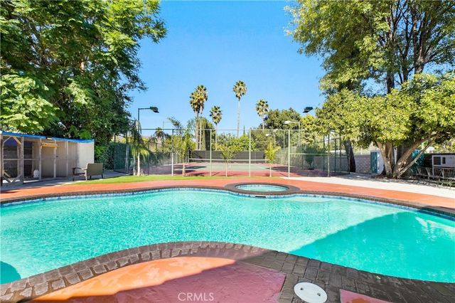 22329 Plummer St, Chatsworth, CA 91311