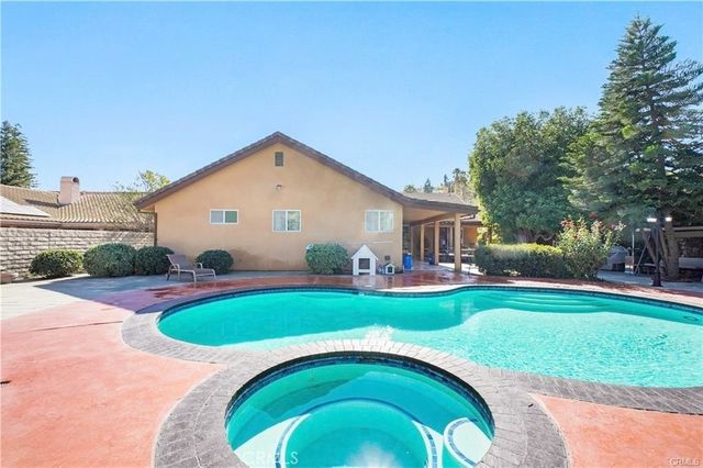 22329 Plummer St, Chatsworth, CA 91311