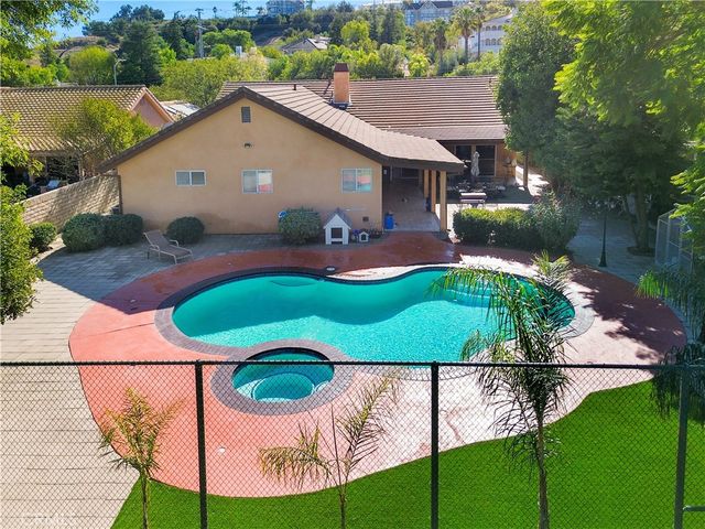 22329 Plummer St, Chatsworth, CA 91311