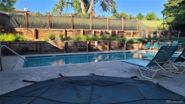 1818 S Quebec Way 5-7, Denver, CO 80231