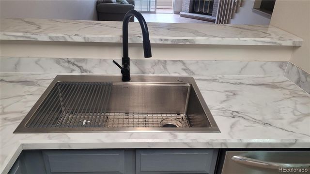 1818 S Quebec Way 5-7, Denver, CO 80231