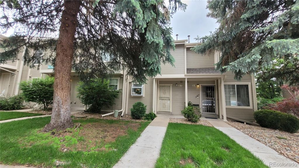 1818 S Quebec Way 5-7, Denver, CO 80231