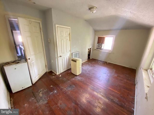 66 E COULTER ST, Philadelphia, PA 19144