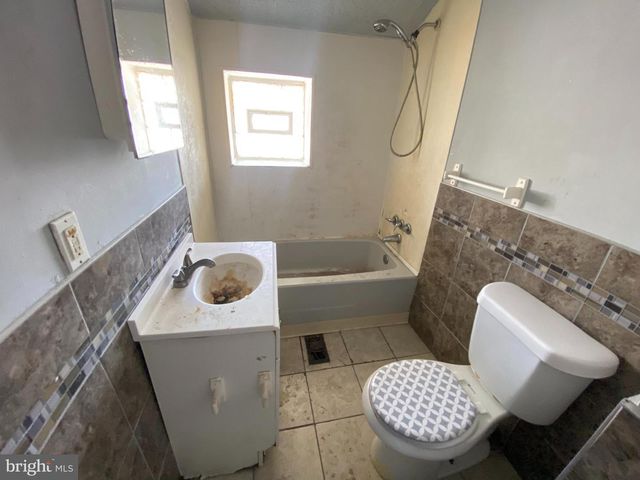 66 E COULTER ST, Philadelphia, PA 19144