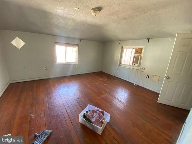 66 E COULTER ST, Philadelphia, PA 19144